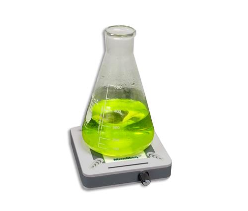 S1005 | Magnetic stirrer, compact, adjustable speed control, 230V