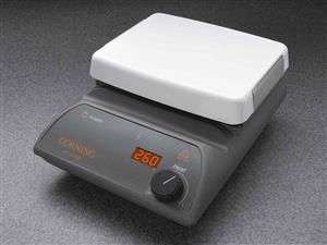 6797-600D | Corning® 10 x 10 Inch Top PC-600D Hot Plate with Digital Display, 100V/60Hz