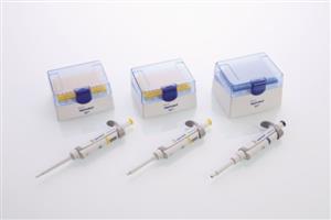 3123000900 | Eppendorf Research® plus, 3-pack, 1-channel, variable, incl. 3x epT.I.P.S.® Box 2.0 and ballpoint pen, Option 1: 0.5 – 10 µL, 10 – 100 µL, 100 – 1,000 µL. Replaces order no. 3120000909.
