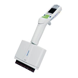 4861000821 | Eppendorf Xplorer® plus, 8-channel, variable, 50 – 1,200 µL, green