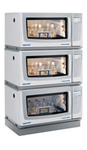 S44I220005 | Innova® S44i, non-refrigerated, stackable up to 3-fold, 120 V/50/60 Hz (US), orbit 5.1 cm (2 in)