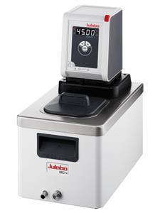9012504.02 | +20…+150 °C range. 4L stainless steel tank with lid. 1kW heater; Pump: 15L/min, 5 PSI; USB