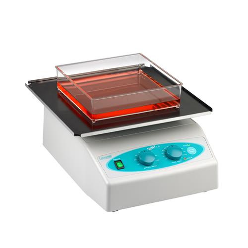 S2030-LS-B | Labnet Orbit LS Low Speed Orbital Shaker with flat