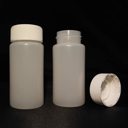 6001087 | This Super Polyethylene Vial for liquid scintillation counting features a glass vial thread and caps.