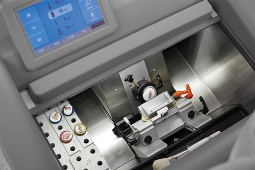 956640EC70 | HM525 NX Cryostat with EC70 Blade Carrier, 110V